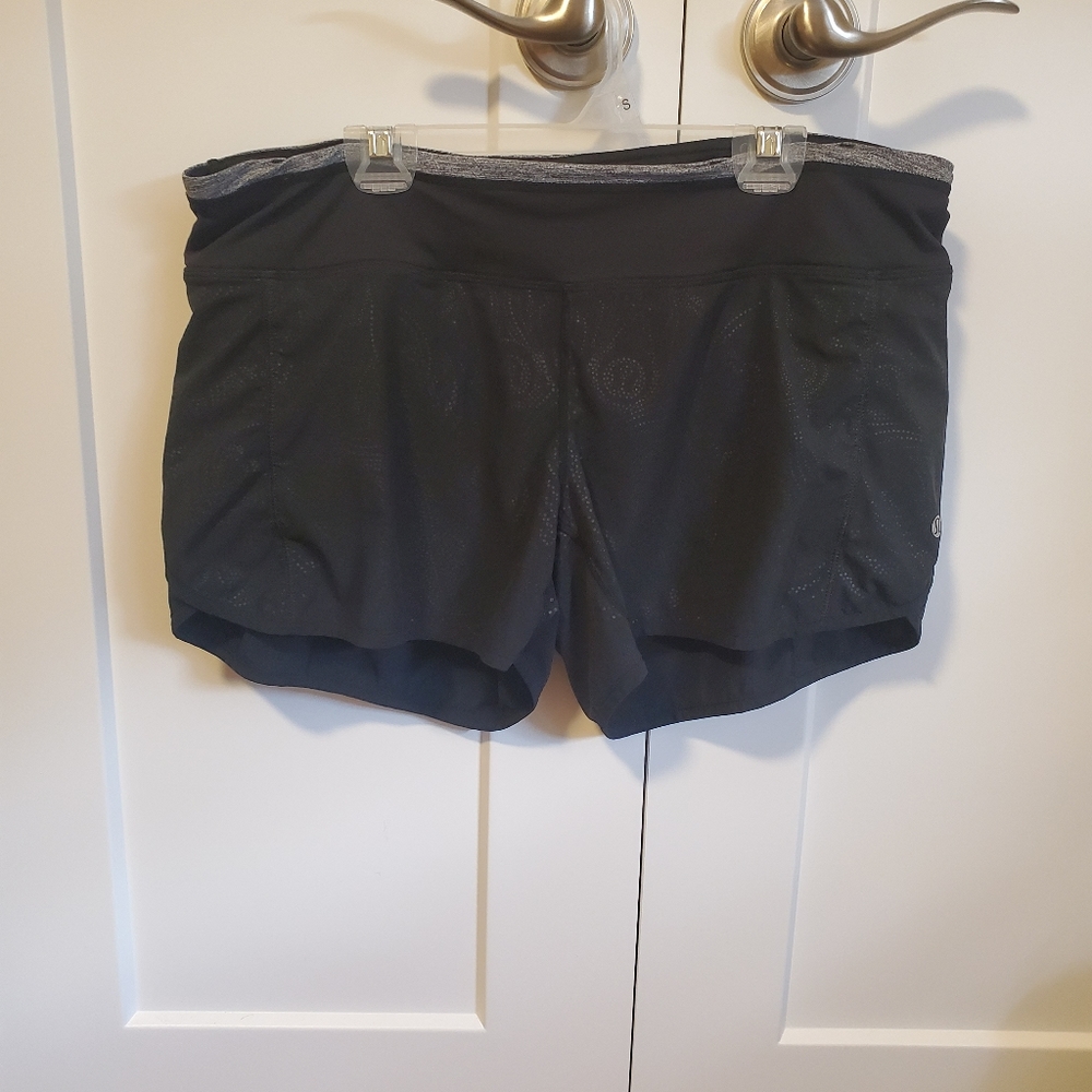 Lululemon Sz 10 shorts